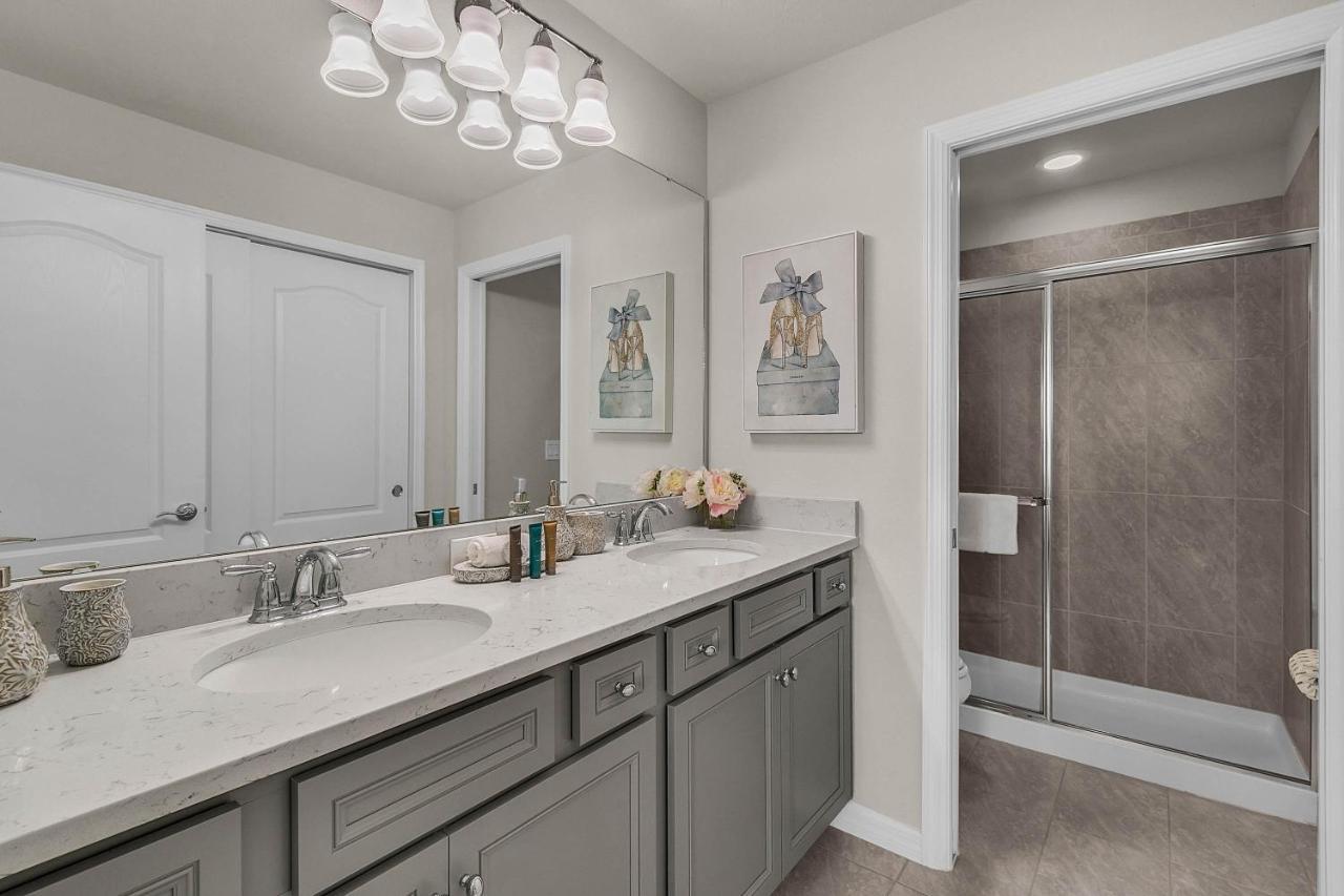 5 Bedrooms - 4,5 Bathrooms - Windsor At Westside 8928 Sa Orlando Exterior foto